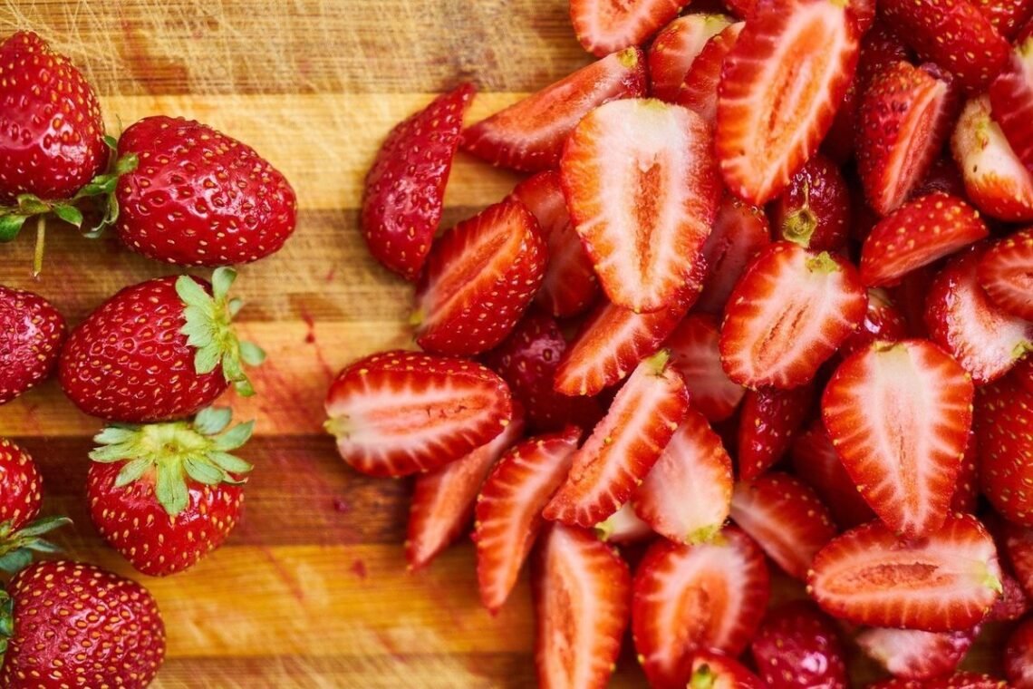 Strawberry Calories And Nutritional Values